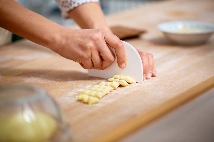 https://www.cuisineathome.com/review/wp-content/uploads/2022/06/dough-cutter-cuisine.jpg