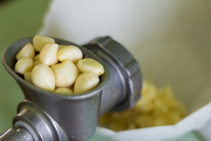 Garlic Crusher, Garlic Masher, Cherry Muddler, Unique Kitchen Tool