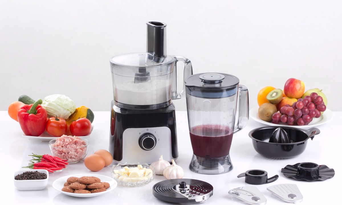 Food Processors vs. Blenders: What's the Difference?
